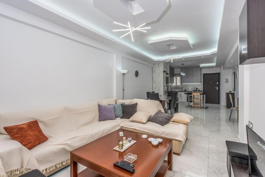 Be Cool Near Kypseli By Atheniankeys Appartement Buitenkant foto